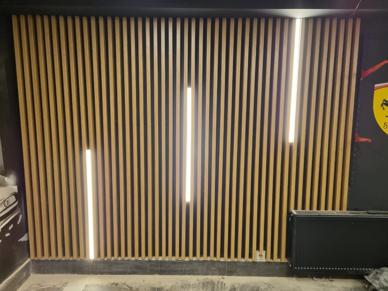 Монтаж кубообразного реечного потолка в гараже загородного дома