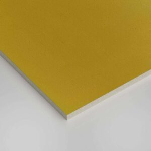 Декоративные стеновые панели СМЛ цвета RAL 1003 в интерьере